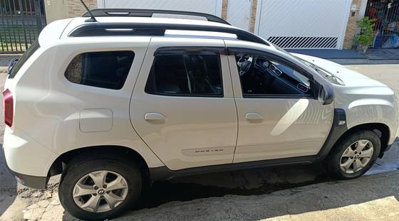 RENAULT DUSTER 1.6 16V SCE FLEX ZEN MANUAL RENAULT DUSTER 1.6 16V SCE FLEX ZEN MANUAL